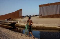 U.S.-Mexico border near Yuma, Ariz. (Photo by Mario Tama/Getty Images)