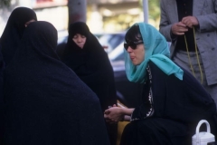 CNN correspondent Christianne Amanpour wears a headscarf during a visit to Iran to cover presidential elections in 1997. (Photo by Kaveh Kazemi/Getty Images)