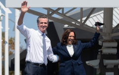 California Gov. Gavin Newsom (D) and Vice President Kamala Harris (D).  (Getty Images)  